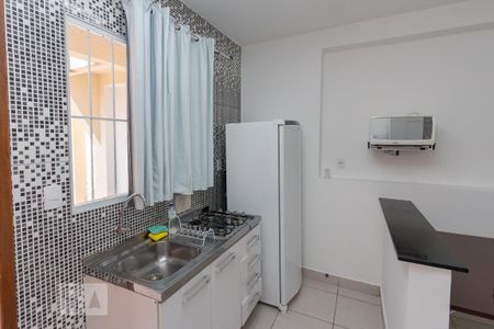 Cozinha de apartamento para alugar com 1 quarto, 30m² em Santo Amaro, São Paulo