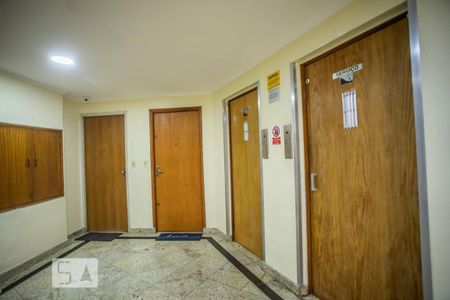 Apartamento à venda com 62m², 2 quartos e 1 vagaHall de serviço