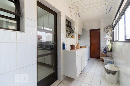 Apartamento à venda com 140m², 3 quartos e 4 vagasLavanderia