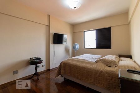 Apartamento à venda com 140m², 3 quartos e 4 vagasQuarto 2