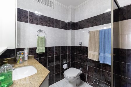 Apartamento à venda com 140m², 3 quartos e 4 vagasBanheiro Social