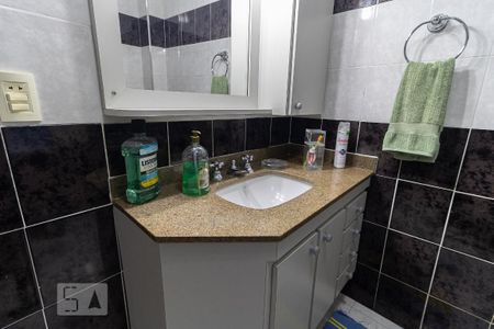 Apartamento à venda com 140m², 3 quartos e 4 vagasBanheiro Social