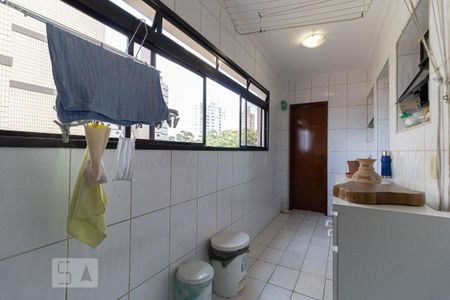 Apartamento à venda com 140m², 3 quartos e 4 vagasLavanderia