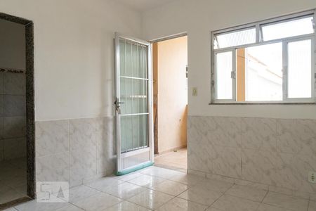 Sala  de casa de condomínio para alugar com 1 quarto, 50m² em Venda da Cruz, Niterói