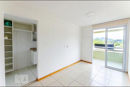 Sala de apartamento à venda com 2 quartos, 58m² em Badu, Niterói