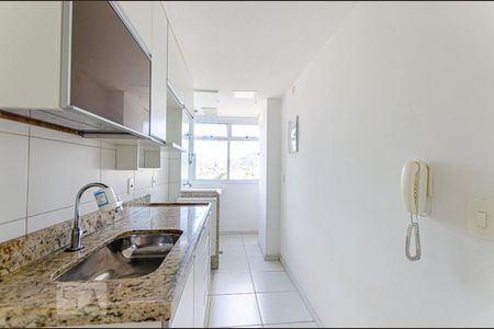 Apartamento à venda com 58m², 2 quartos e 1 vagaCozinha 