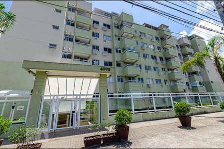 Apartamento à venda com 58m², 2 quartos e 1 vagaFachada