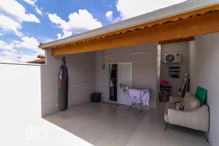 Varanda de casa para alugar com 4 quartos, 250m² em Jardim Piqueroby, São Paulo