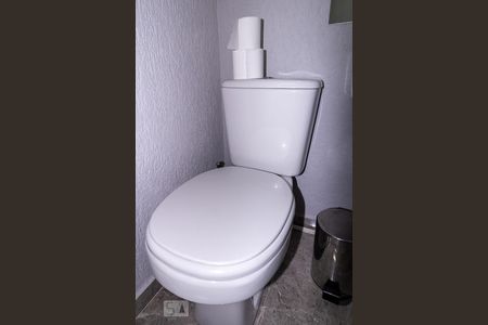 Casa à venda com 250m², 4 quartos e 2 vagasBanheiro da Suíte 1