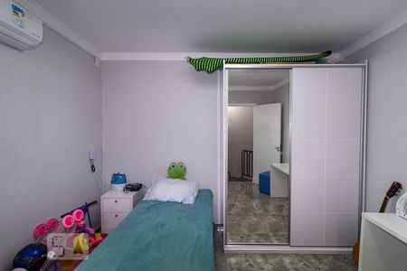 Casa à venda com 250m², 4 quartos e 2 vagasSuíte 1
