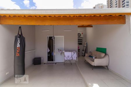 Varanda de casa para alugar com 4 quartos, 250m² em Jardim Piqueroby, São Paulo