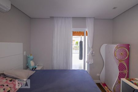 Casa à venda com 250m², 4 quartos e 2 vagasSuíte 2