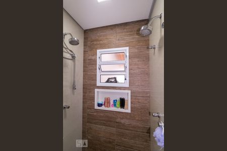 Casa à venda com 250m², 4 quartos e 2 vagasBanheiro da Suíte 2