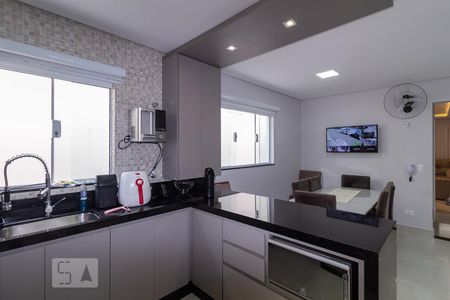 Casa à venda com 250m², 4 quartos e 2 vagasCozinha