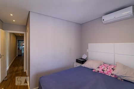 Casa à venda com 250m², 4 quartos e 2 vagasSuíte 2