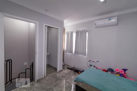 Casa à venda com 250m², 4 quartos e 2 vagasSuíte 1