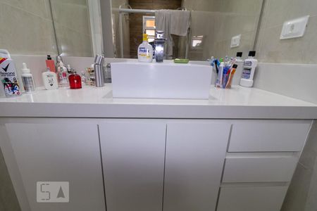 Casa à venda com 250m², 4 quartos e 2 vagasBanheiro da Suíte 2