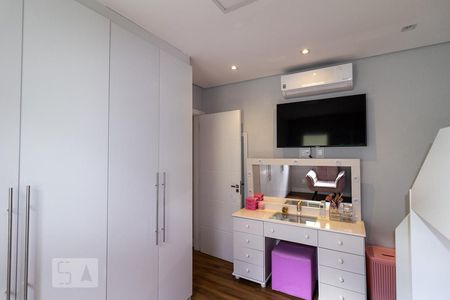 Casa à venda com 250m², 4 quartos e 2 vagasSuíte 4