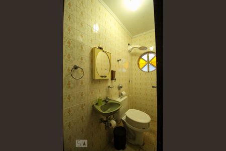 Banheiro de casa à venda com 3 quartos, 101m² em Vila Bandeirantes, São Paulo