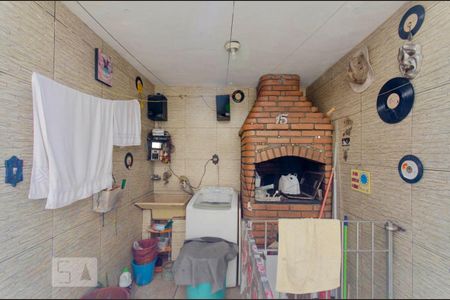 Casa à venda com 71m², 2 quartos e 1 vagaChurrasqueira