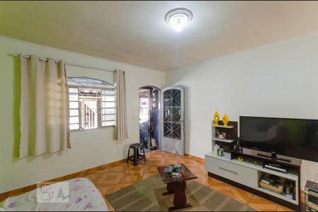 Sala de casa à venda com 2 quartos, 71m² em Burgo Paulista, São Paulo