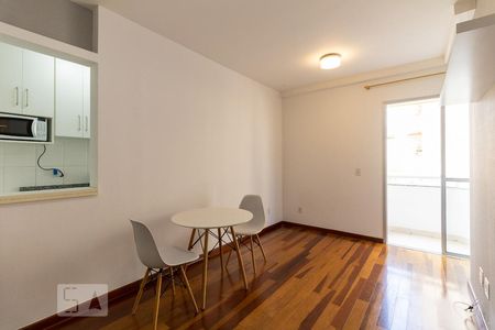 Sala  de apartamento para alugar com 1 quarto, 42m² em Aclimação, São Paulo