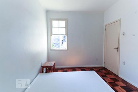 Quarto 1 de apartamento à venda com 2 quartos, 64m² em Azenha, Porto Alegre