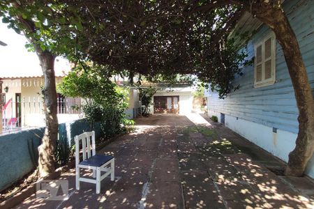 Casa à venda com 500m², 2 quartos e 2 vagas Casa à venda com 500m², 2 quartos e 2 vagasPátio