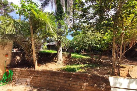 Casa à venda com 500m², 2 quartos e 2 vagas Casa à venda com 500m², 2 quartos e 2 vagasPátio