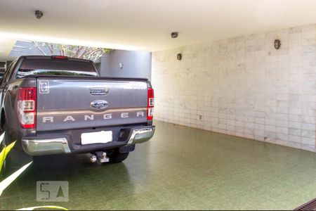 Casa para alugar com 340m², 5 quartos e 6 vagasGaragem