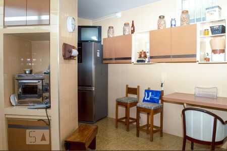 Casa para alugar com 340m², 5 quartos e 6 vagasCozinha