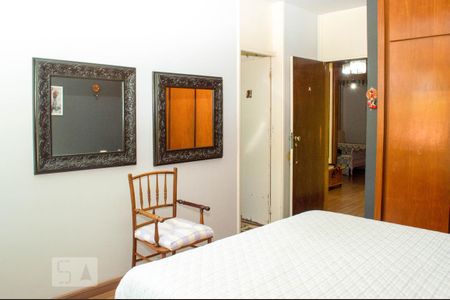 Casa para alugar com 340m², 5 quartos e 6 vagasSuíte 1