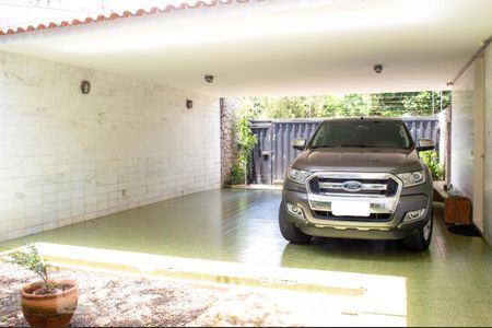Casa para alugar com 340m², 5 quartos e 6 vagasGaragem