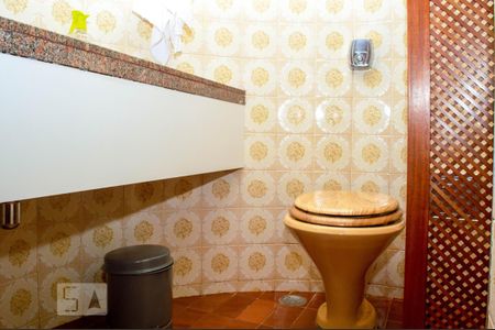 Casa para alugar com 340m², 5 quartos e 6 vagasLavabo