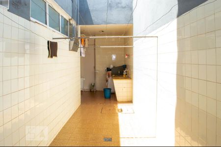 Casa para alugar com 340m², 5 quartos e 6 vagasDespensa