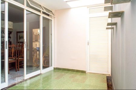 Casa para alugar com 340m², 5 quartos e 6 vagasJardim de Inverno