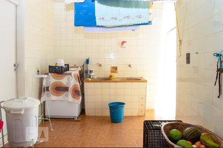 Casa para alugar com 340m², 5 quartos e 6 vagasÁrea de Serviço