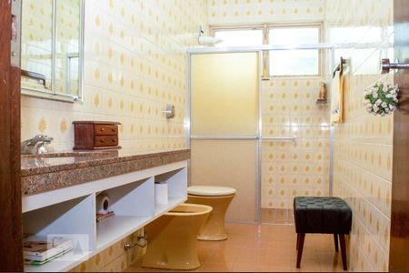 Casa para alugar com 340m², 5 quartos e 6 vagasBanheiro Social
