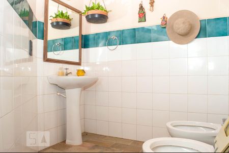 Casa para alugar com 340m², 5 quartos e 6 vagasBanheiro