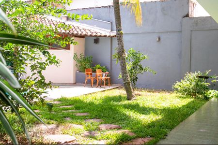 Casa para alugar com 340m², 5 quartos e 6 vagasQuintal