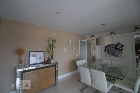 Sala de apartamento para alugar com 3 quartos, 154m² em Jardim Caravelas, São Paulo