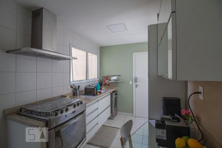 Apartamento para alugar com 154m², 3 quartos e 2 vagas Apartamento para alugar com 154m², 3 quartos e 2 vagasCozinha