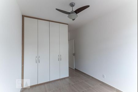 Suíte  de apartamento à venda com 2 quartos, 74m² em Grajau, Rio de Janeiro