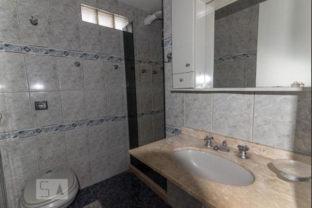 Apartamento à venda com 74m², 2 quartos e 1 vaga Apartamento à venda com 74m², 2 quartos e 1 vagaBanheiro da Suíte
