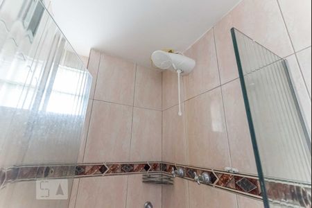Apartamento à venda com 74m², 2 quartos e 1 vaga Apartamento à venda com 74m², 2 quartos e 1 vagaBanheiro social