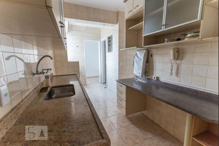 Apartamento à venda com 74m², 2 quartos e 1 vaga Apartamento à venda com 74m², 2 quartos e 1 vagaCozinha