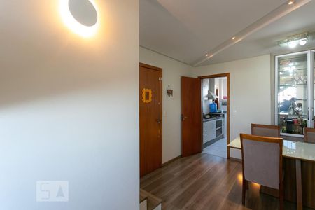 Sala de apartamento à venda com 4 quartos, 120m² em Ana Lúcia, Belo Horizonte