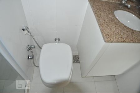 Apartamento à venda com 93m², 3 quartos e 2 vagasBanheiro Social