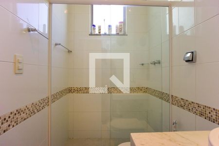 Casa de condomínio à venda com 1360m², 5 quartos e 5 vagas Casa de condomínio à venda com 1360m², 5 quartos e 5 vagasBanheiro Suíte 2