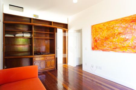 Casa de condomínio à venda com 1360m², 5 quartos e 5 vagas Casa de condomínio à venda com 1360m², 5 quartos e 5 vagasHall